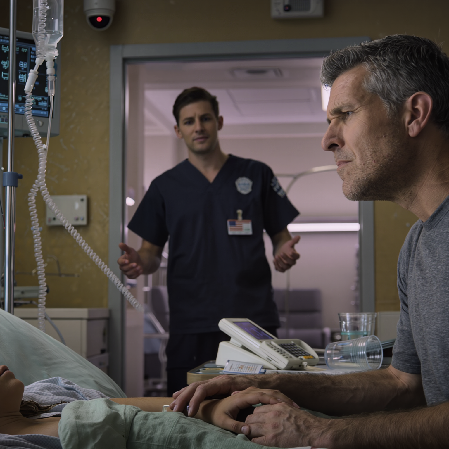 I thought my daughter in a 3-year coma was just “twitching in her sleep”… until 2:34 a.m., her hand squeezed out SOS in Morse—and right after that, the hospital started trying to “escort me out”…