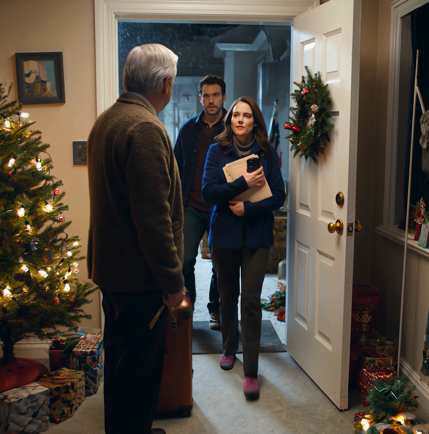 My daughter-in-law sneered, “If you’re so smart, then pay your own bills!” and my son agreed. They had no idea I’d been quietly covering all the major expenses in their household for years. That night, I moved out. A month later, she called me in a panic and asked, “What did you do?” My answer left her speechless…