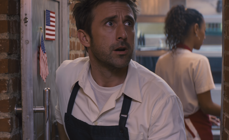 The millionaire who disguised himself as a ‘no-name’ waiter in his own failing restaurant froze when he heard three words from the young waitress — ‘You look so tired, like someone who has to carry the whole world on his shoulders.’ That moment made the billionaire owner feel his heart sink, realize that his life had long been built on half-truths, and that that slow morning shift in Charleston would overturn every notion he had.