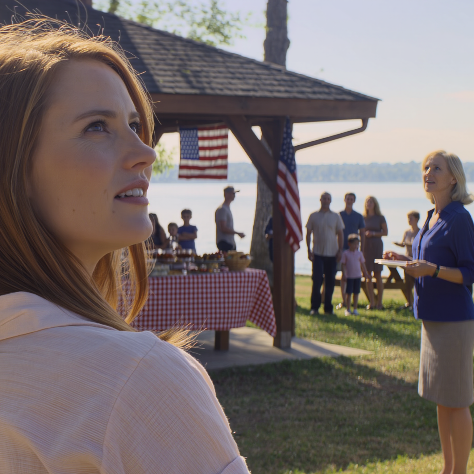 Aunt carol looked at me from the buffet line. “how’s that $890k consulting contract working out?” my brother stopped bragging about his new car lease. my parents exchanged panicked looks. dad whispered, “what contract?” i calmly set down my plate as aunt carol continued…