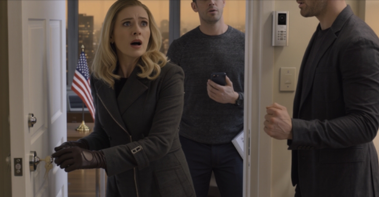 My Mom Handed Me A Folder And Said, “I Used Your Emergency Fund To Pay Off Your Brother’s Mortgage—You’ll Thank Me Later.” I Just Smiled And Replied, “If You Think So.” An Hour Later, Her Phone Rang—And I Watched Her Expression Change As The Bank Explained The Transfer Had Been Reversed. Two Minutes After That, Headlights Rolled Into The Driveway…