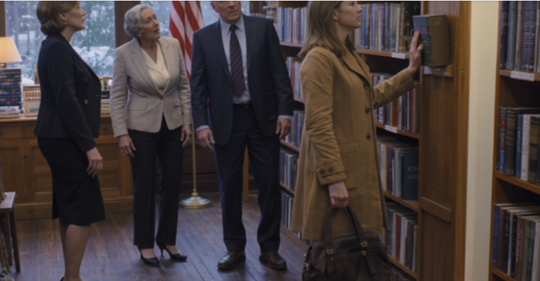 I Never Told My Family That I Own A $1.5 Billion Empire. They Still See Me As The One Who “Never Made It,” So They Invited Me To Christmas Eve Dinner—To Celebrate My Sister Becoming A Ceo Earning $600,000 A Year, And To Make Sure I Saw It Up Close. I Wanted To See How They Treated Someone They Thought Had Nothing, So I Walked In As A Quiet, Down-On-My-Luck Girl. But The Moment I Walked Through The Door…