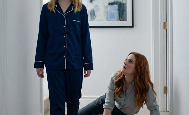 My Sister Grabbed My Hair, Slammed My Head Into The Wall, And Hissed, “You Don’t Deserve Anything.” I Collapsed Onto The Floor, Bleeding, Unable To Move. She Turned Her Back And Walked Away—Never Knowing Someone Had Recorded Everything. And When That Person Showed Up At Grandpa’s Will Reading… SHE FAINTED.