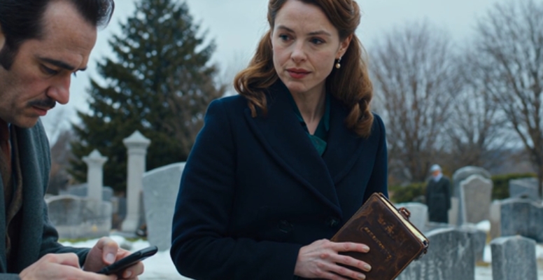 At The Funeral, My Grandma Left Me Her Savings Book. My Father Threw It Onto The Grave: “It’s Useless. Let It Stay Buried.” I Took It Back And Went To The Bank. The Clerk Turned White: “Call The Police – Do Not Leave!”