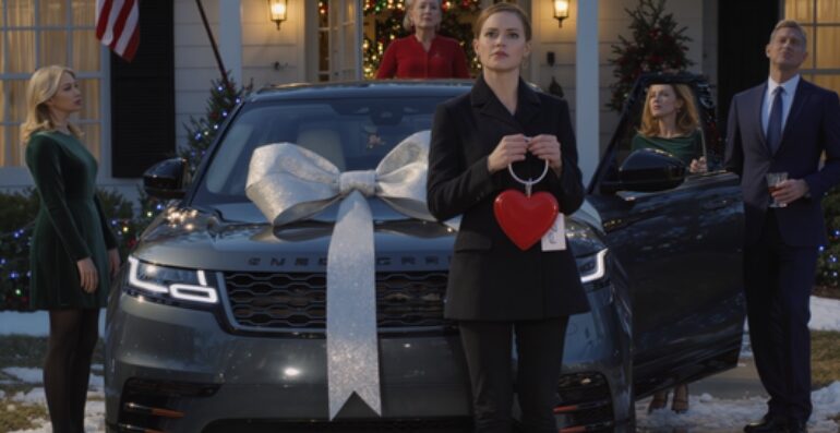 My Sister Unwrapped A Brand-New $130k Range Rover For Christmas With A Huge Silver Bow. I Got A $3 Keychain. Mom Said, “Be Grateful. Fair Is Fair.” At 3 A.M., I Set My “Gift” Down And Left. By Morning, Mom Lost It…