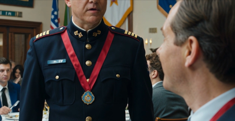 På en veteran’middag lutade sig översten mot min bror och ställde en fråga: “Kan du berätta för mig hur du tjänade denna dekoration, son?” Hans färg dränerad. Han pekade på min far. “Han berättade för mig att det tillhörde vår farbror.” FARBRORN FANNS ALDRIG